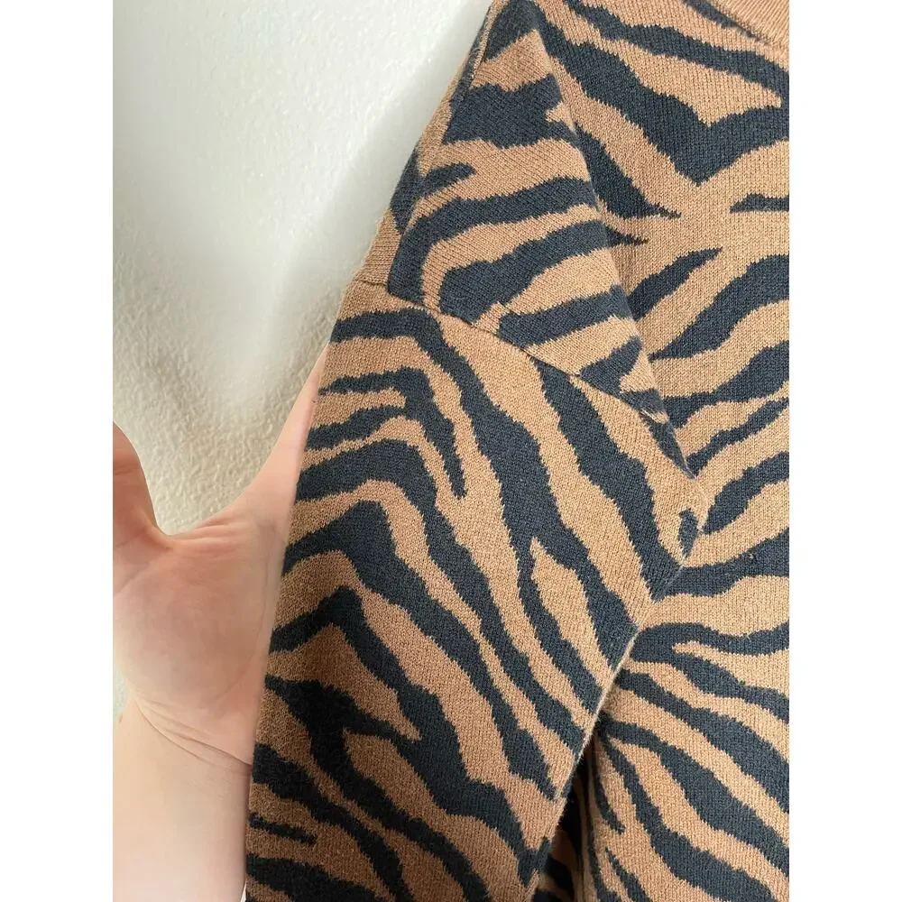 GAP Kid’s Brown Novelty Slouch Zebra Print Sweatshirt Size Small